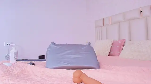alanarose18's Live XXX Chat