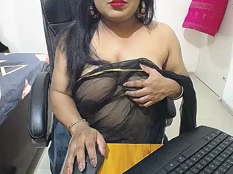 curvyarchieのライブXXXチャット