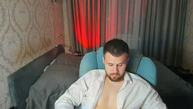 Vladik_b 网络视讯表演