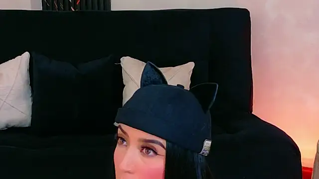 EmmyEvans1 Live XXX-Chat