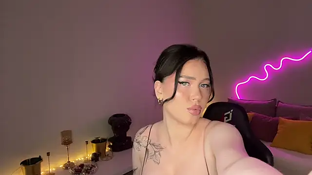 XXX chat uživo modela mistress_of_hearts