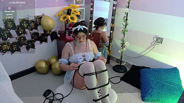 Catwhite_: απευθείας συνομιλία ΧΧΧ
