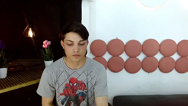 MaxxLouis 网络视讯表演