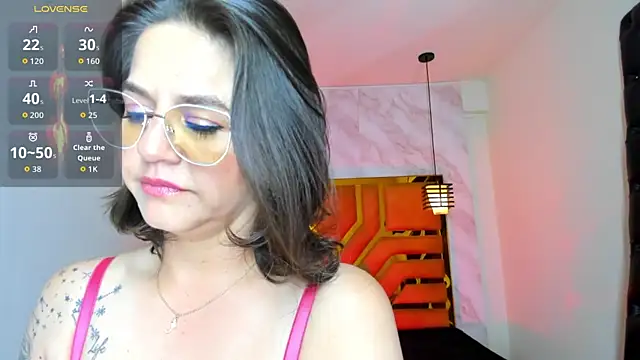 Chat +18 de Luciifeer_ ao vivo