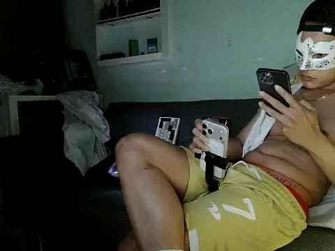 boyhigh1997 网络视讯表演