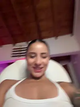 Ale_LewisのライブXXXチャット