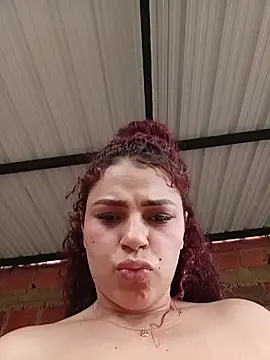 Mommy-Hot's Live XXX Chat