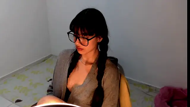 XXX chat uživo modela meganmiauu