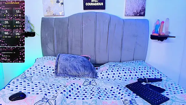 XXX chat uživo modela Maddy__Jones