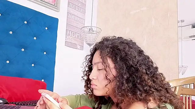 meganrousx's Live XXX Chat