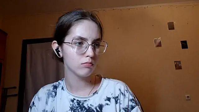 Katelemon élő XXX-chatje