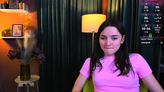 lole_ti Show in webcam