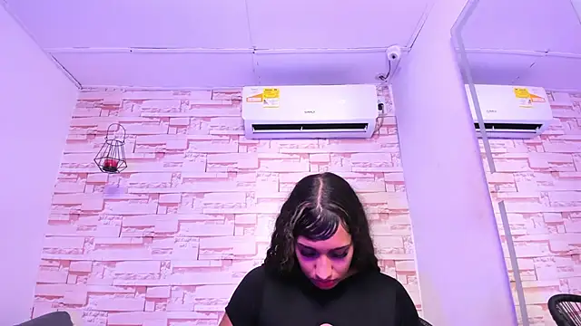 Pokazy przed kamerką – candice777