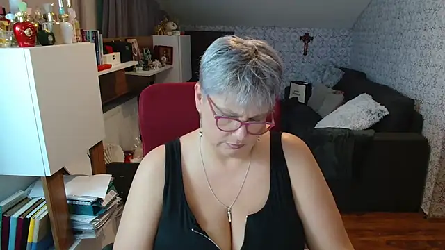 bigtits4you Chat XXX in diretta