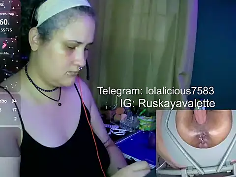 lolalicious_758 Adlı Modelin Canlı XXX Sohbeti