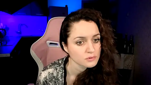 Cerann1 – Naživo XXX chat