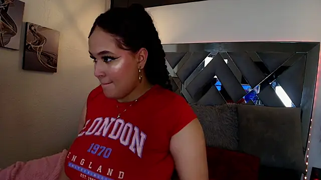 Leyla_Zr's Live XXX Chat