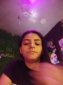 leidi-95-'s Live XXX Chat