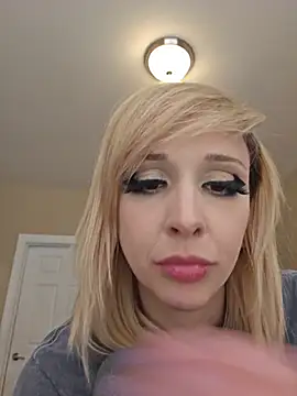 AmethystFoxx Adlı Modelin Canlı XXX Sohbeti