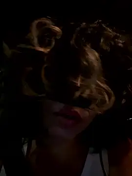 Chat +18 de nenalayla ao vivo