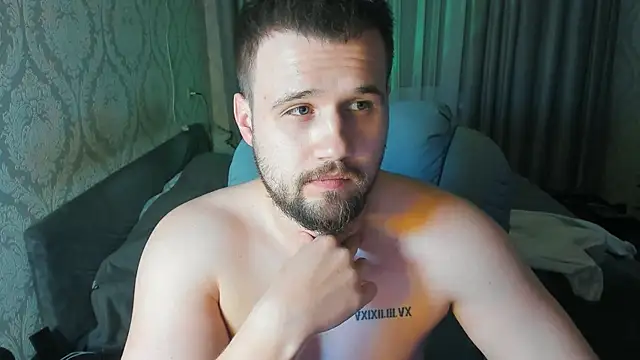 Vladik_b Live XXX Chat