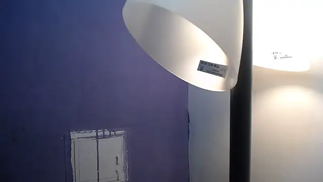 Santy_bigcock_01 Adlı Modelin Canlı XXX Sohbeti