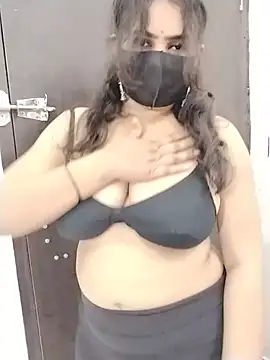 sexyy_nidhii Adlı Modelin Web Kamerası Şovu