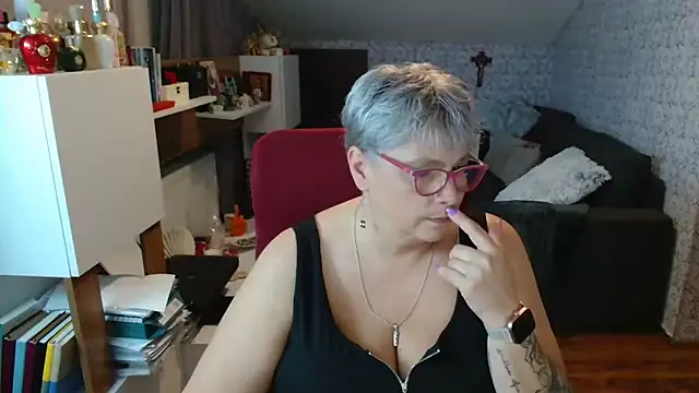 bigtits4you's Live XXX Chat
