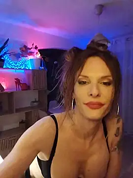 Luna_Kitanna Adlı Modelin Canlı XXX Sohbeti