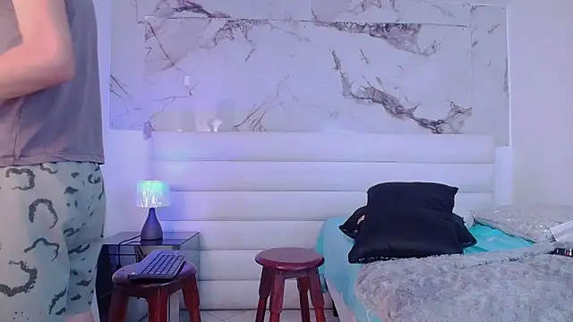 Chat +18 de Marcus_and_Tony ao vivo