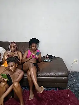 Teeangelaa Chat XXX live