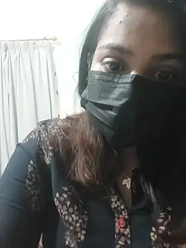 Show modela monishamalu na web-kameri