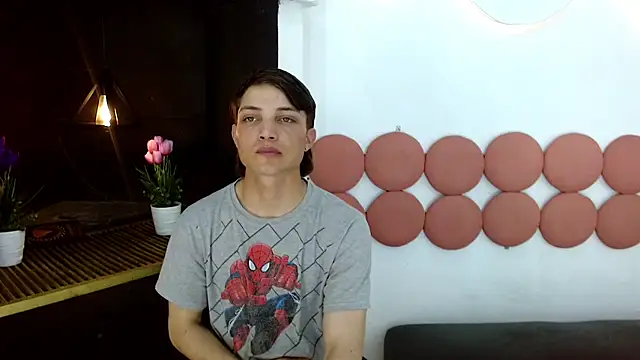 MaxxLouis Live XXX-chat