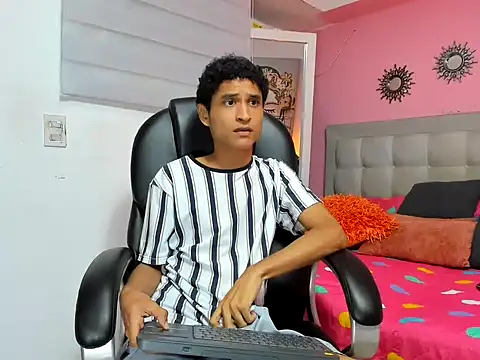 XXX chat uživo modela Xavier-Fox
