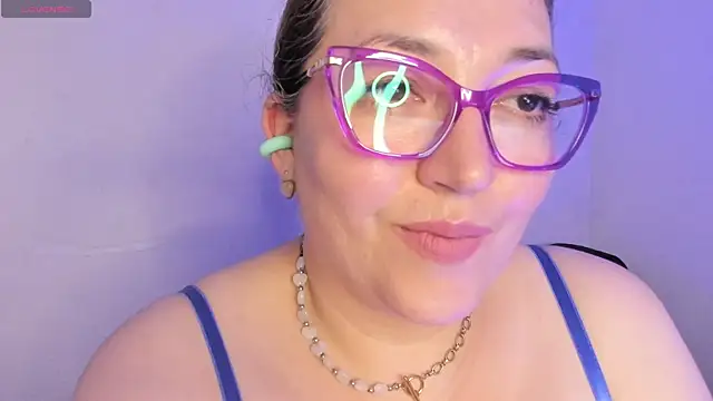 Naty_Mature_のライブXXXチャット