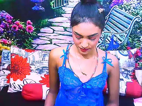 IndianPretty14u2Luv Live XXX Chat