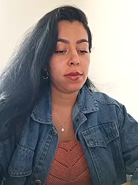 Luianna's Live XXX Chat