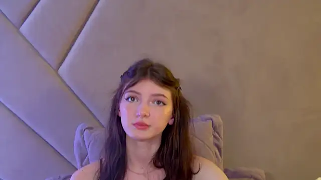SophiaProve's Live XXX Chat