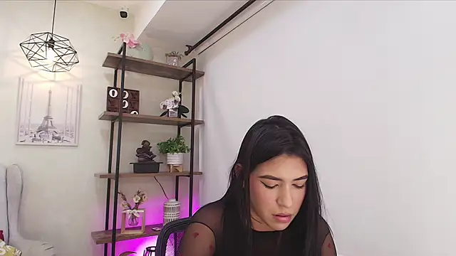 Sassy--Girl Adlı Modelin Canlı XXX Sohbeti