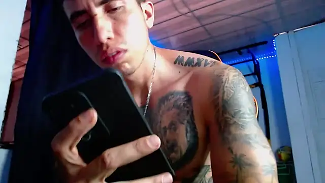 Chat XXX Live Adam_Hudsond