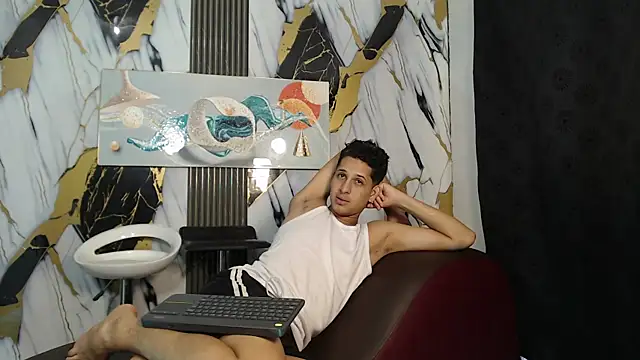 GOLDEN_2026 Webcam-Show