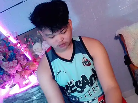 Rain_cum Adlı Modelin Canlı XXX Sohbeti