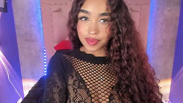 CamilaFlirt's Webcam Show