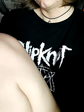 Aashikalaa élő XXX-chatje