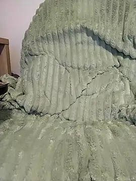HoneySquirrel's Live XXX Chat