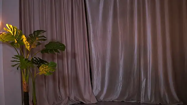 Chat XXX Live NatyDesiree