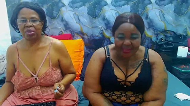 SEXY_MATURExx live XXX chat