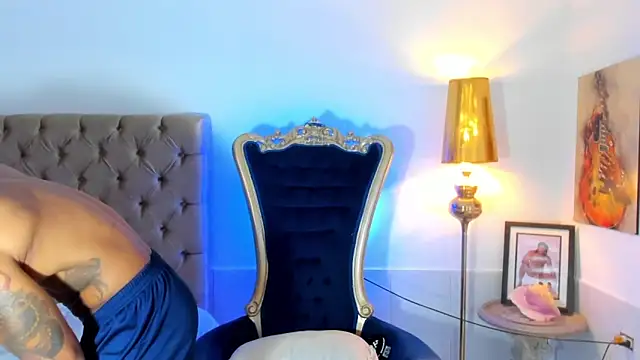 antonio__444 élő XXX-chatje