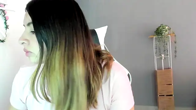__Emma__11__Lecat_'s Live XXX Chat