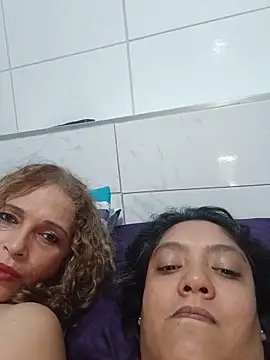 Webkamerová show 2Juicy_pussy
